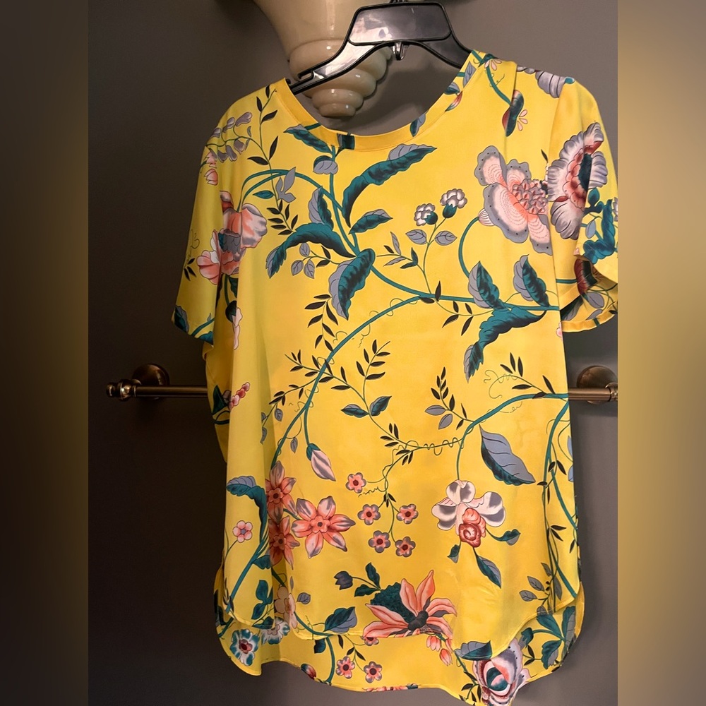 Beautiful Print Golden Blouse